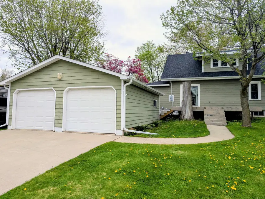 312 Kilburn Street Nw, Bertha, MN 56437 - #3