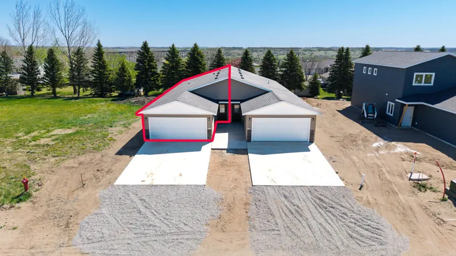 1246 4th Street Nw, Valley City, ND 58072 - #2