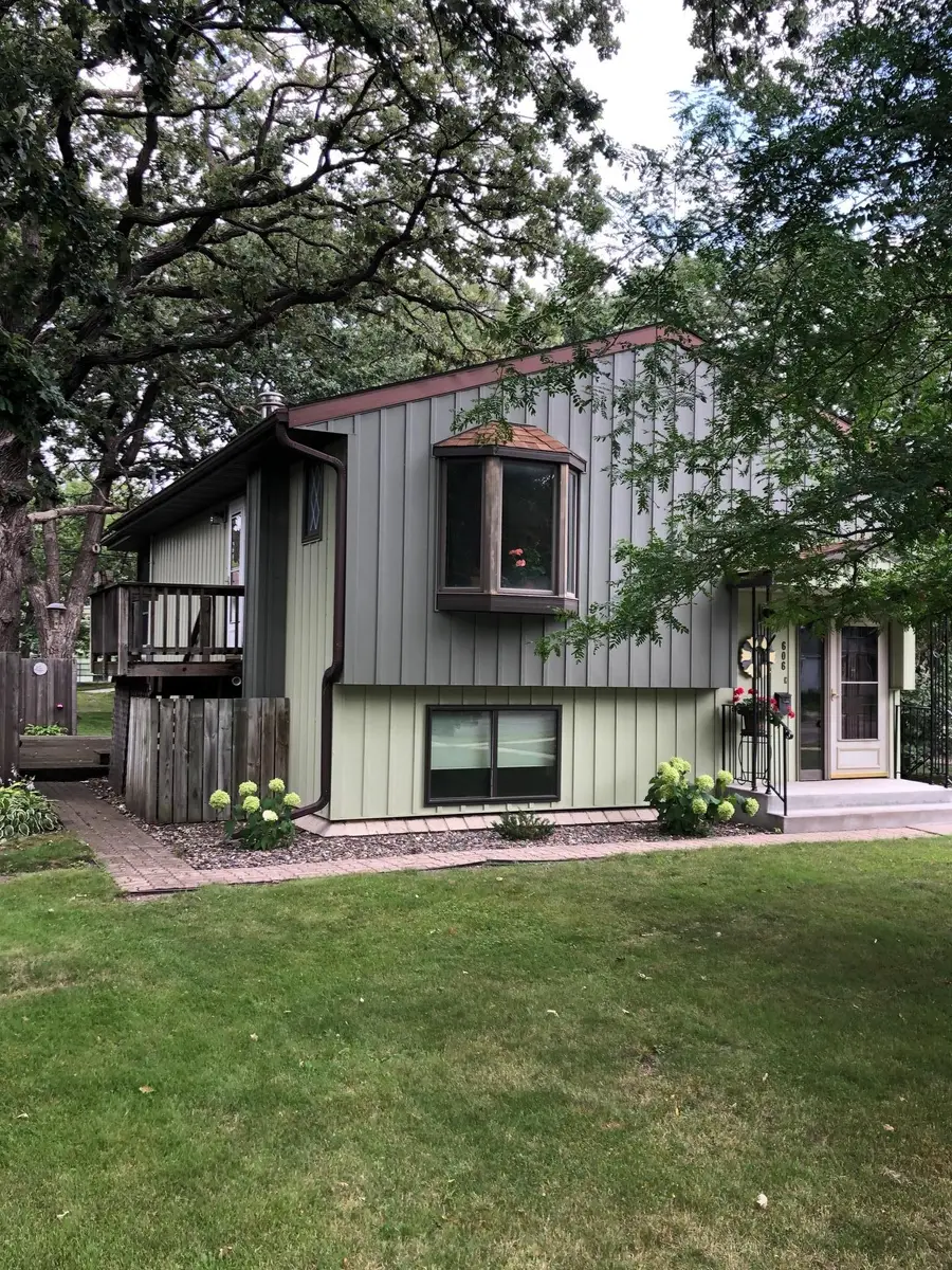 606 4th Avenue Ne, Saint Cloud, MN 56304 - #2