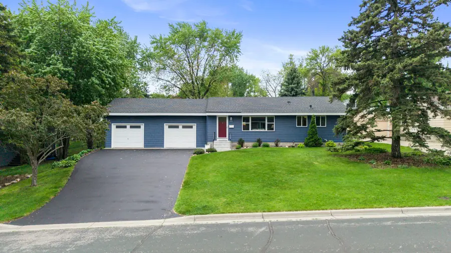 942 7th Avenue E, Shakopee, MN 55379 - #2