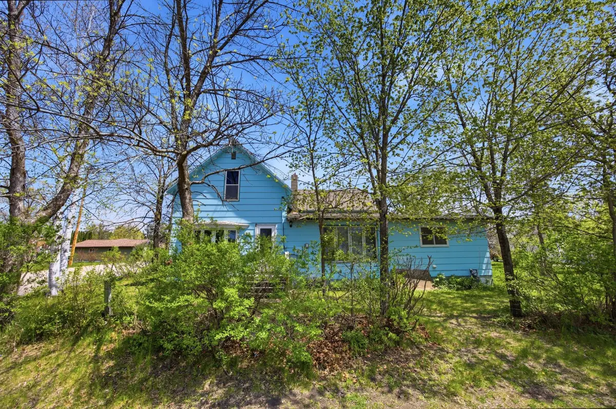 201 E Oak Avenue, Frazee, MN 56544 - #1
