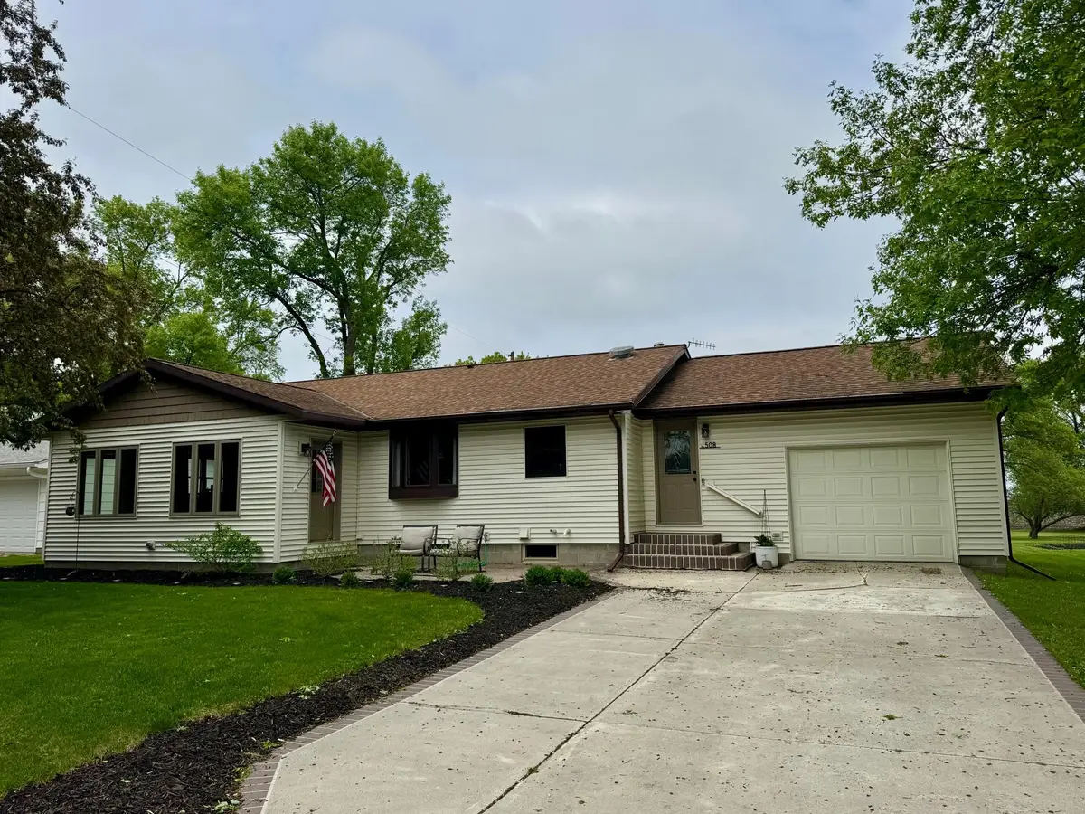 508 Fremont Avenue Nw, Renville, MN 56284 - #1