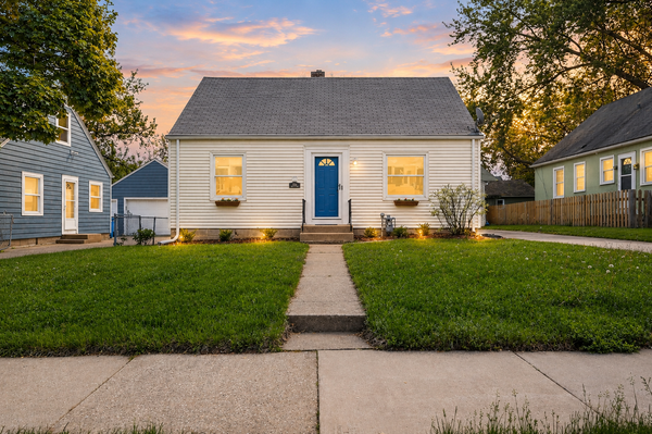 1108 Oakdale Avenue, West Saint Paul, MN 55118