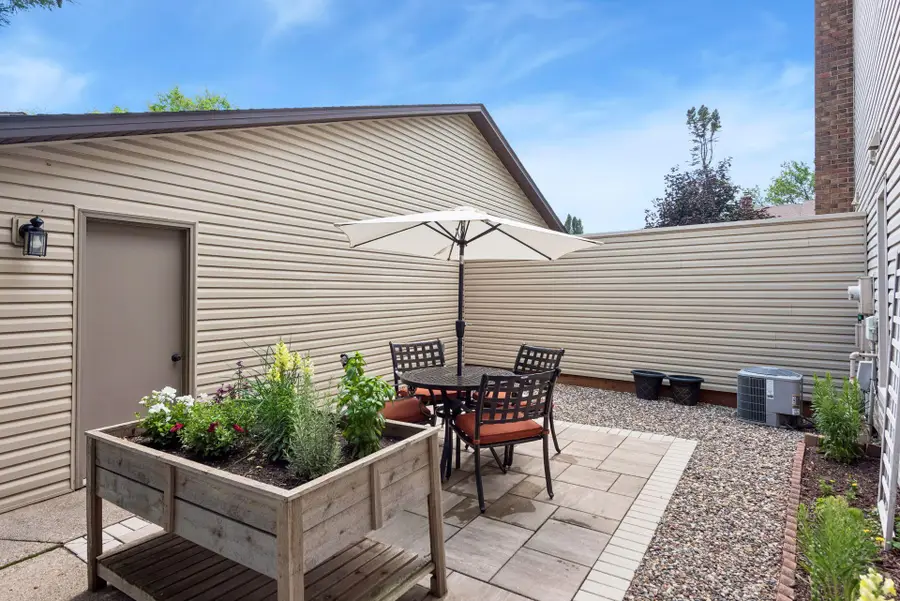 4681 Horten Point, Eagan, MN 55122 - #2