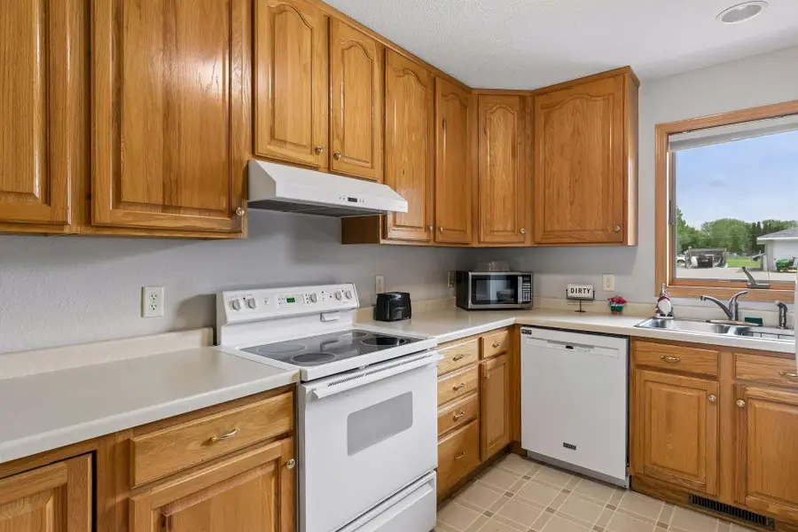 608 E Welco Drive, Montgomery, MN 56069 - #3
