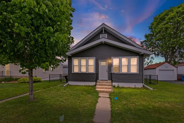 627 4th Avenue W, Shakopee, MN 55379