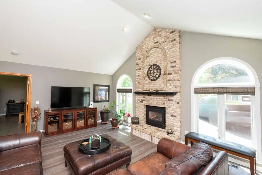 9343 Hillside Trail S, Cottage Grove, MN 55016 - #3