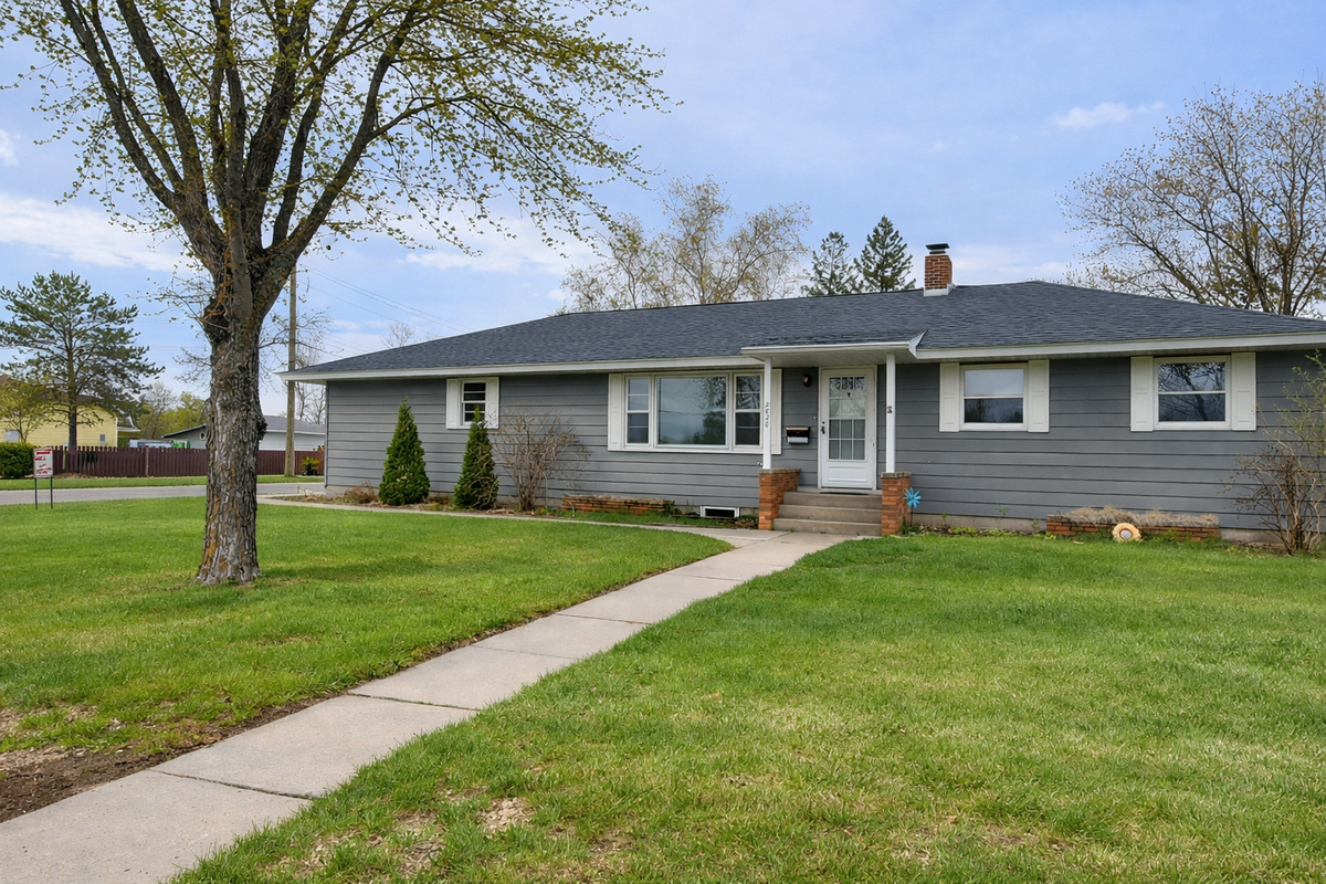 2820 Bixby Avenue Ne, Bemidji, MN 56601 - #1