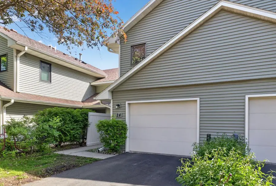 24 Elton Ridge Court Nw, Rochester, MN 55901 - #3
