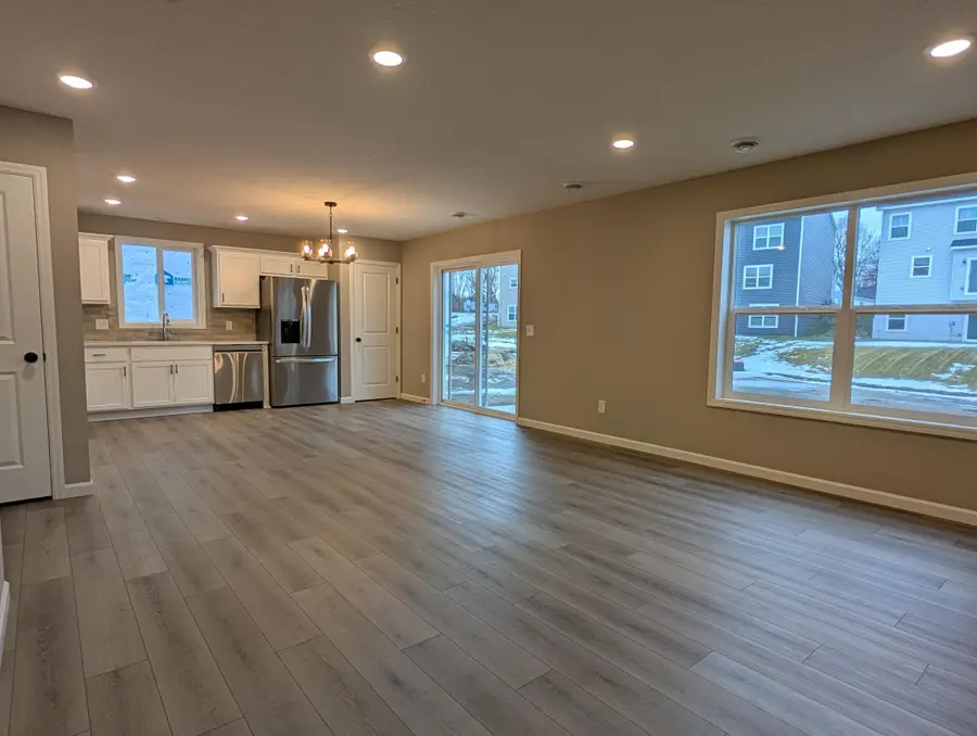 10550 Goodview Avenue S, Cottage Grove, MN 55016 - #3