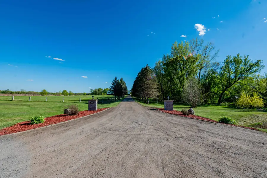 8752 Viking Boulevard Nw, Elk River, MN 55330 - #2