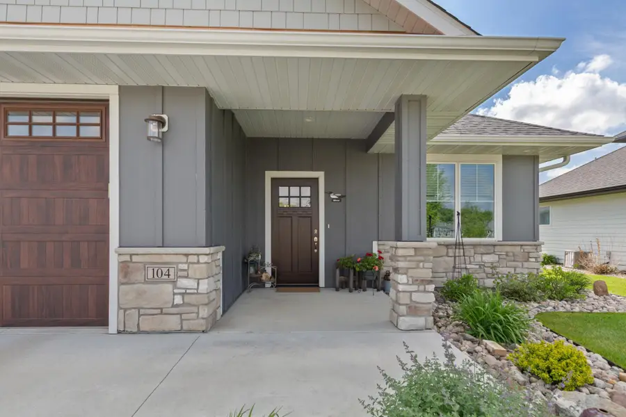 104 Dancing Waters Circle, Mankato, MN 56001 - #2