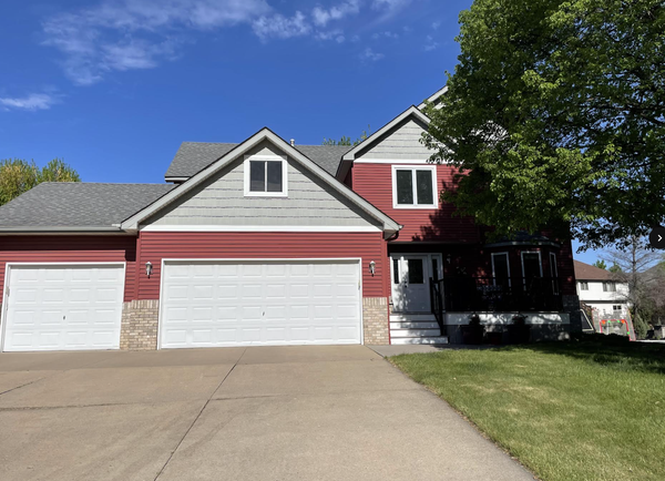 1165 Berwick Lane, Mahtomedi, MN 55115