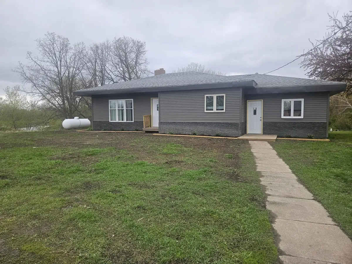 305 Water Avenue S, Saint Hilaire, MN 56754 - #1