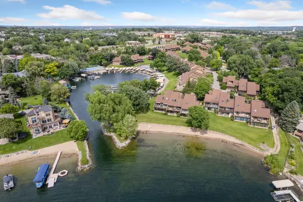 6520 Harbor Place Ne, Prior Lake, MN 55372