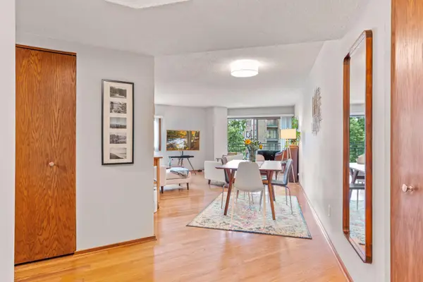 1225 Lasalle Avenue #702, Minneapolis, MN 55403