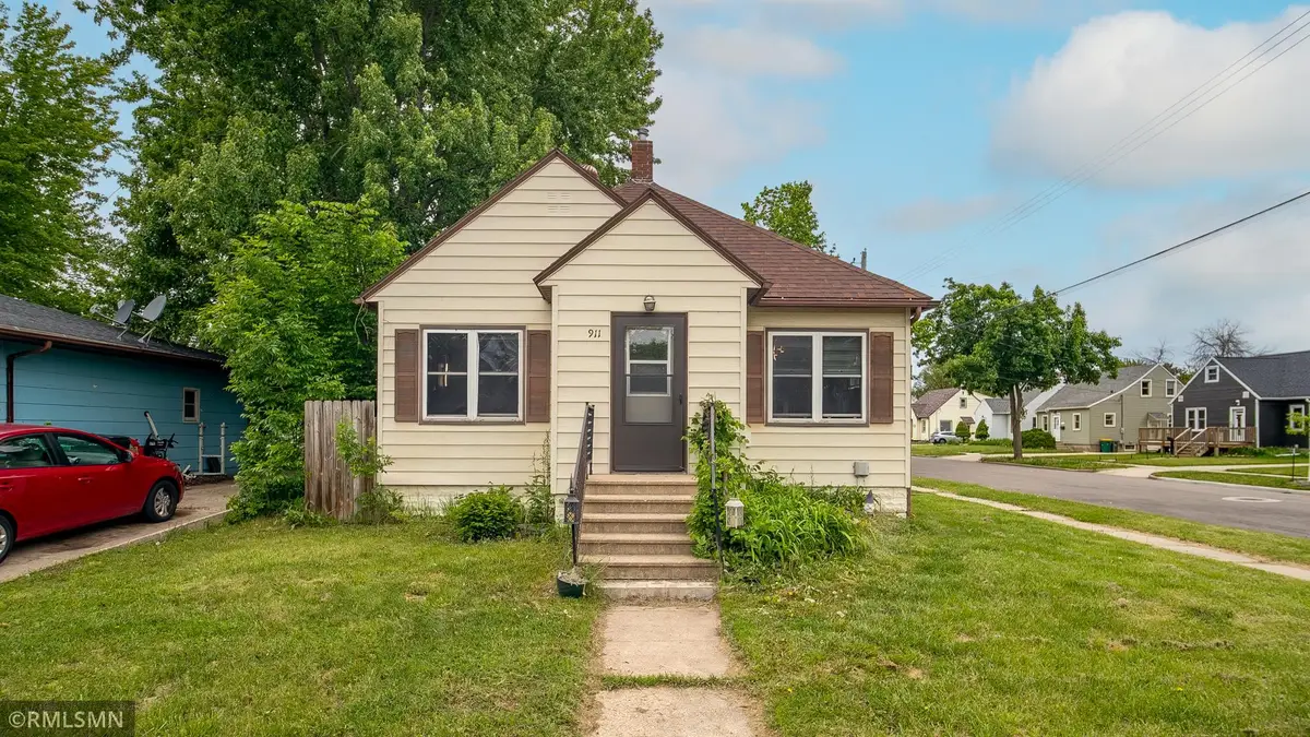 911 12th Street Se, Rochester, MN 55904 - #1