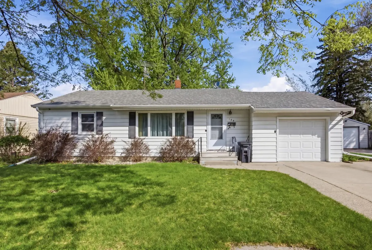 105 16th Avenue N, Fargo, ND 58102 - #1