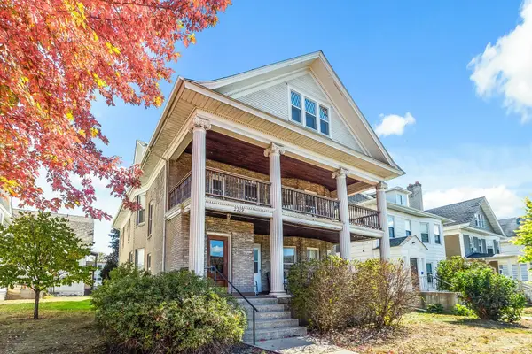 2209 Pleasant Avenue, Minneapolis, MN 55404