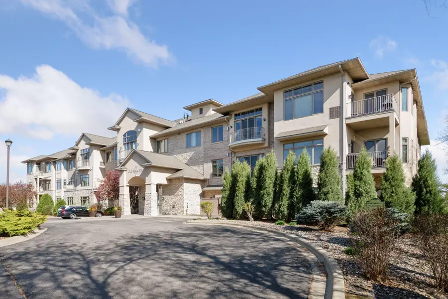 555 Oak Ridge Place #150, Hopkins, MN 55305 - #3