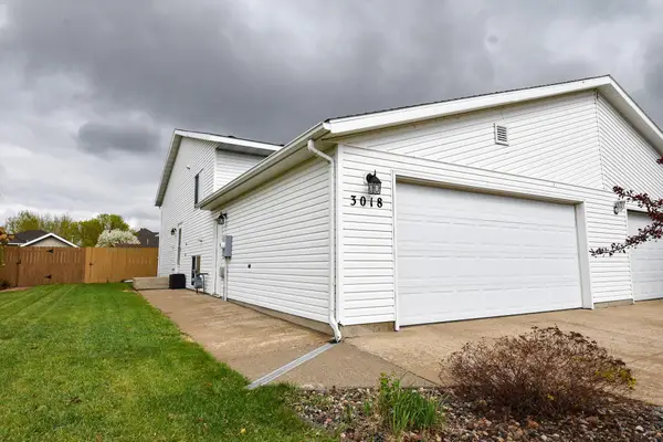 3018 32 Street S, Fargo, ND 58103