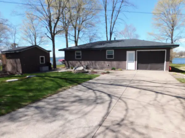 3178 Viewpoint Road, Isle, MN 56342