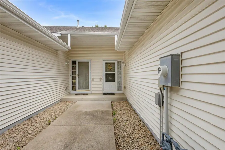 6324 Cavell Court, Brooklyn Park, MN 55428 - #3