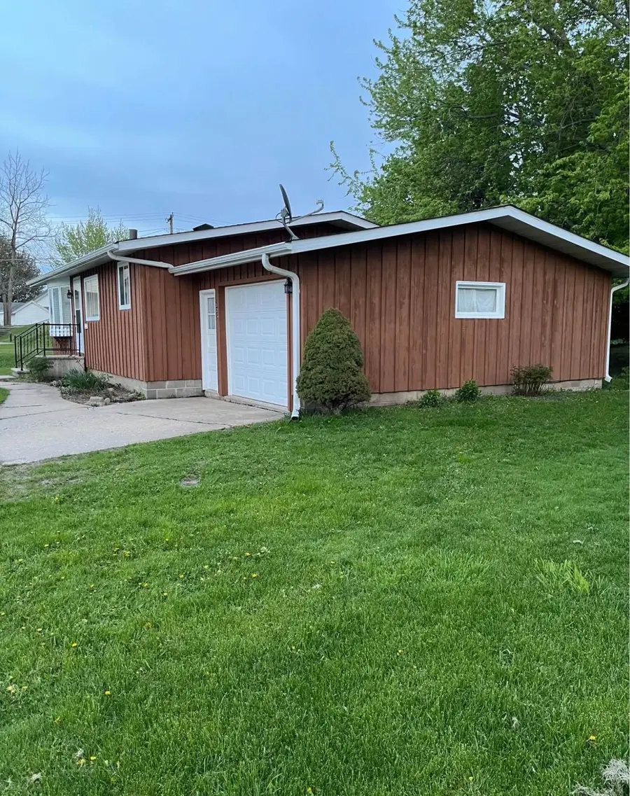 322 W Prairie Avenue, Mabel, MN 55954 - #2