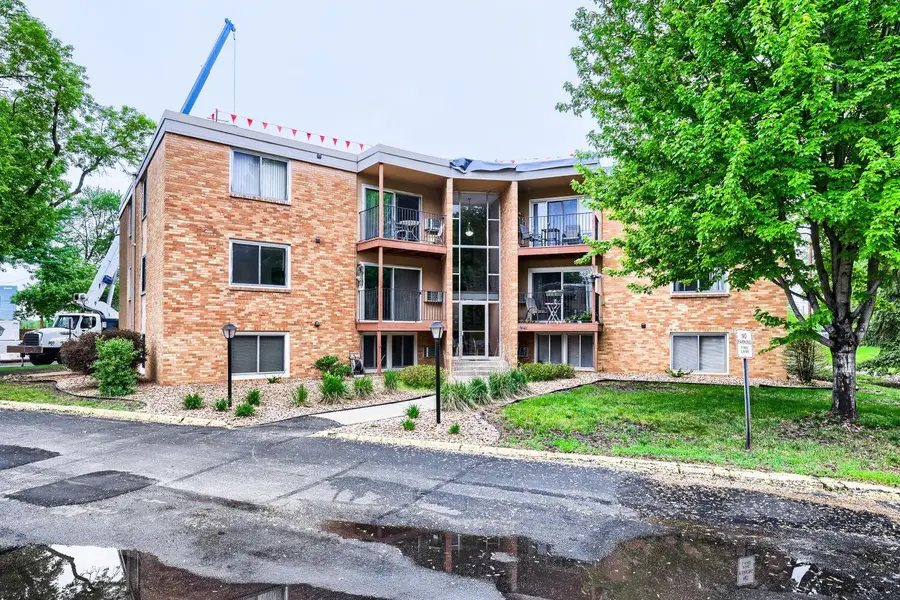 9141 Highway 55 #203, Golden Valley, MN 55427 - #2
