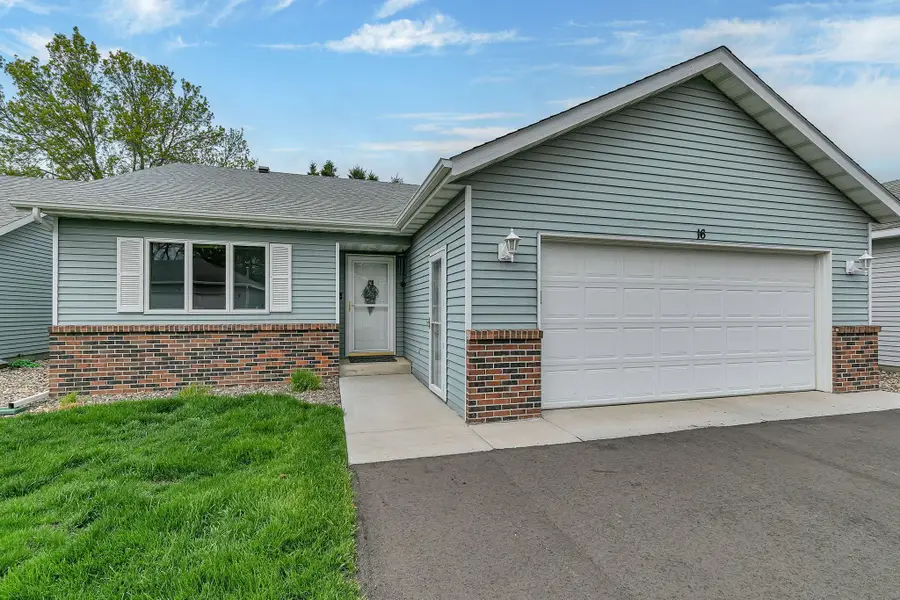 1403 33rd Avenue N #16, Saint Cloud, MN 56303 - #2