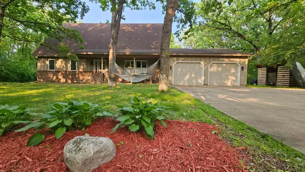 17140 Neill Path, Hastings, MN 55033