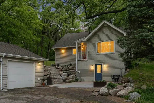 425 County Road 19, Minnetrista, MN 55364