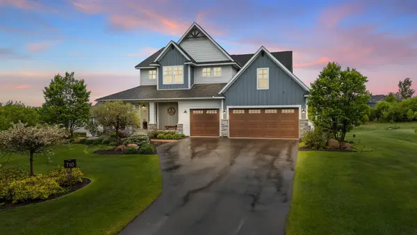 710 Crest Curve, Hudson, WI 54016