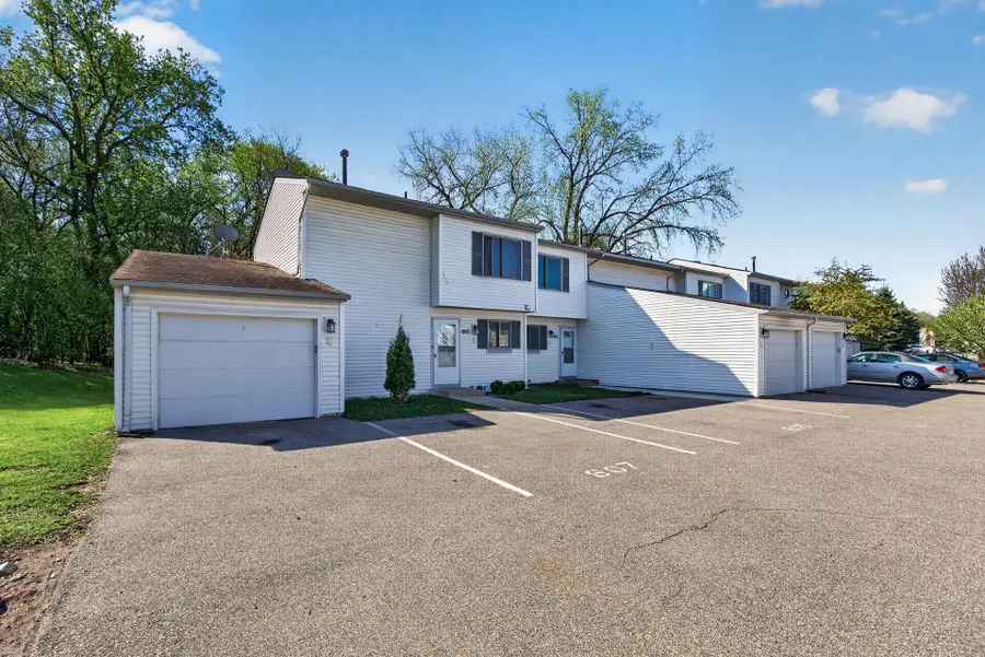 605 Portland Drive E, Burnsville, MN 55337 - #3