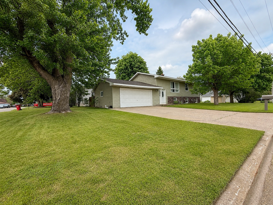 5250 W 9th Street, Winona, MN 55987 - #2