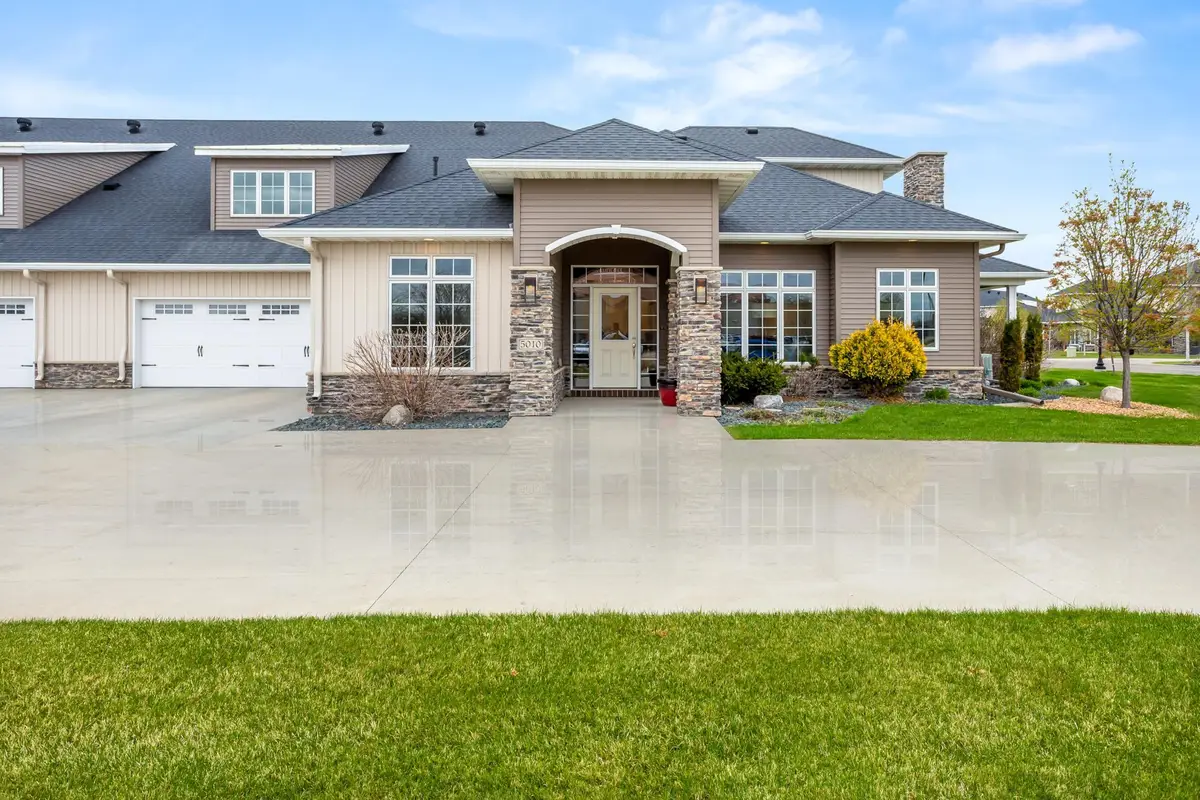 5010 Prosperity Way S, Fargo, ND 58104 - #1
