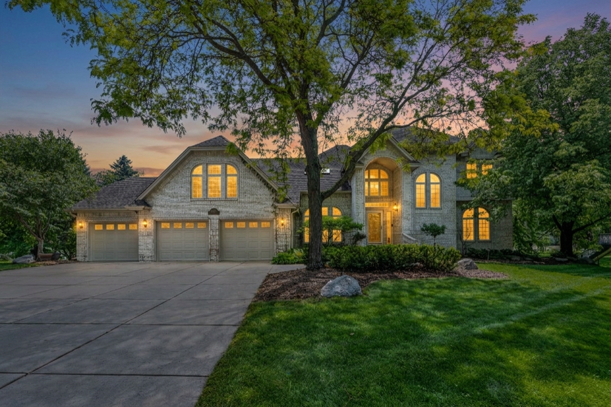 6210 Deerwood Circle N, Plymouth, MN 55442 - #1