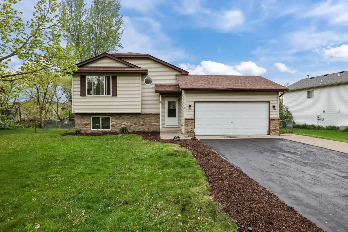 518 Horseshoe Lane, Braham, MN 55006 - #1
