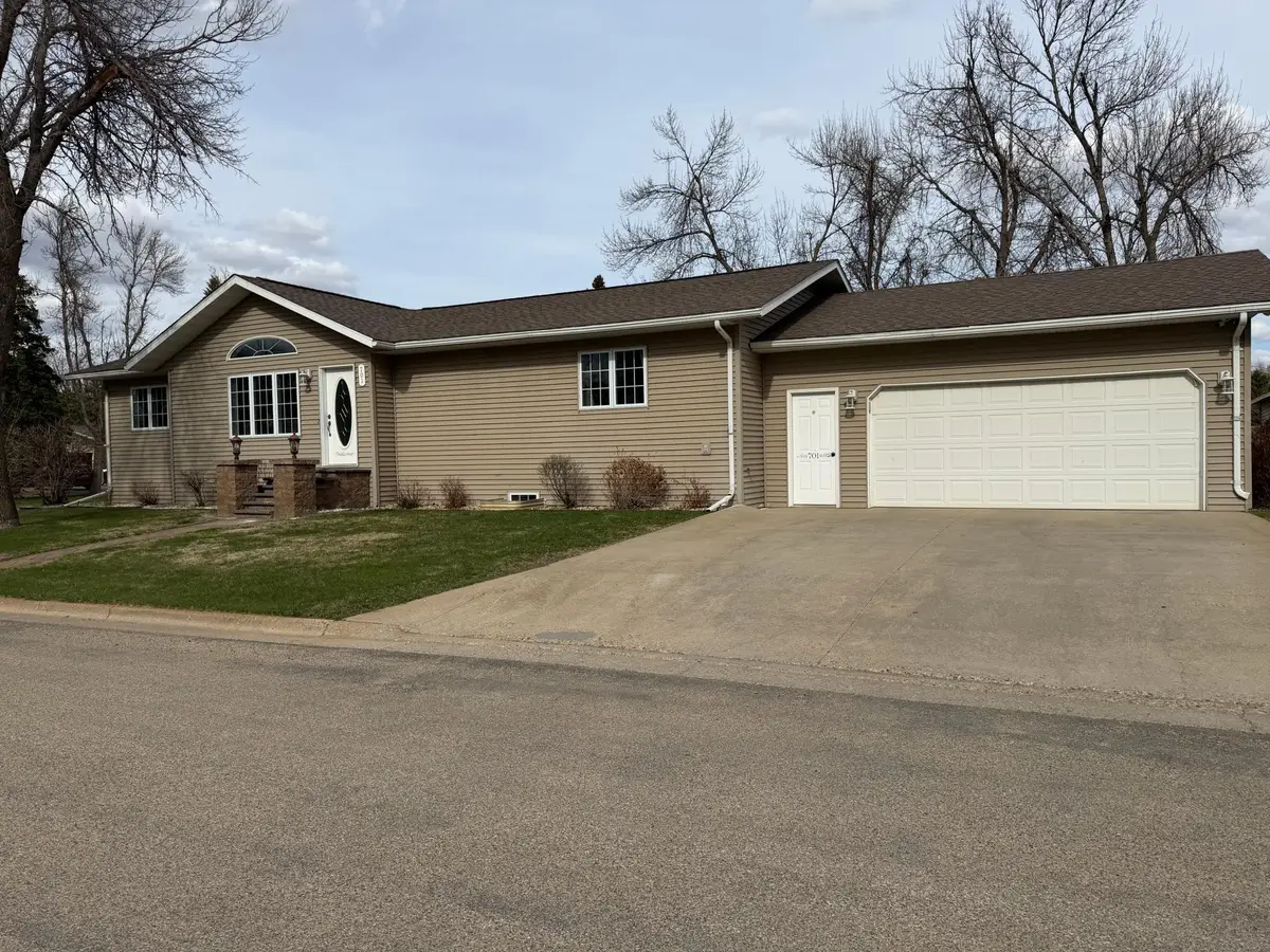 701 Lincoln Street, Lisbon, ND 58054 - #1