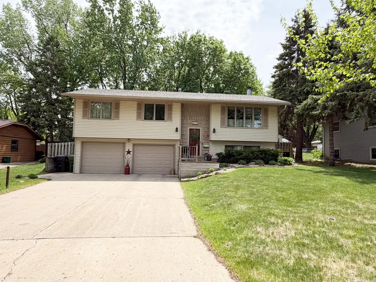 1925 Driftwood Avenue, Worthington, MN 56187 - #1