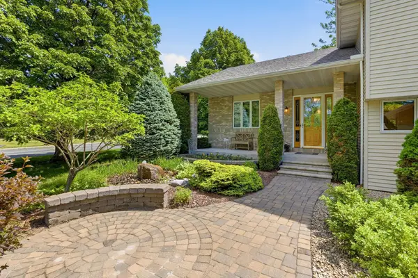 222 Greenbriar Lane, Buffalo, MN 55313