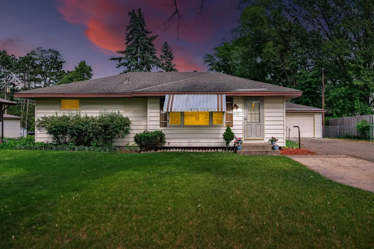 11605 Gladiola Street Nw, Coon Rapids, MN 55433 - #1