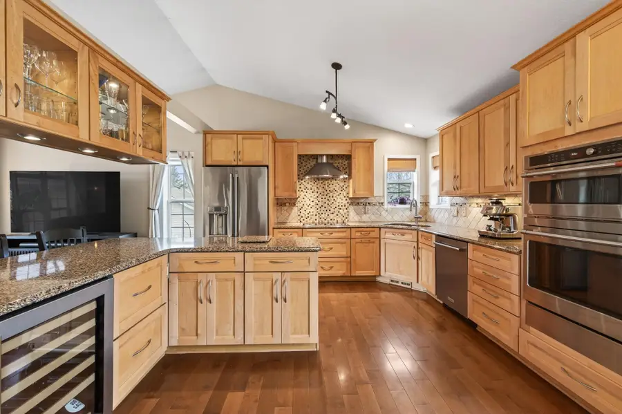 392 Pendryn Hill Curve, Woodbury, MN 55125 - #2