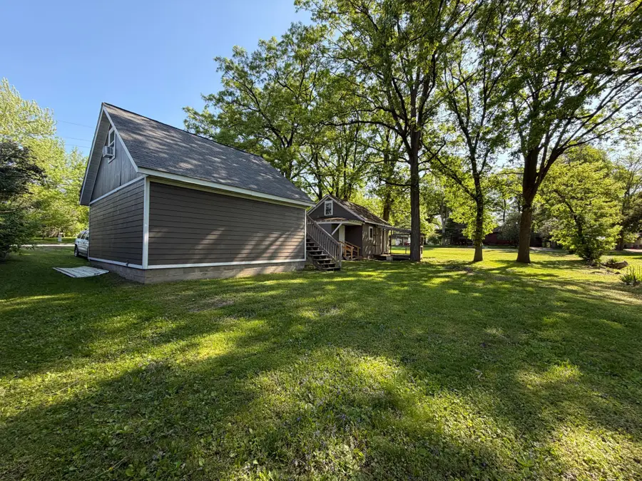 560 3rd Avenue Nw, Milaca, MN 56353 - #2