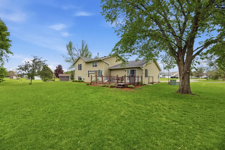 971 Lacy Court, Belle Plaine, MN 56011 - #3