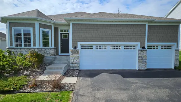 9591 James Circle N, Lake Elmo, MN 55042