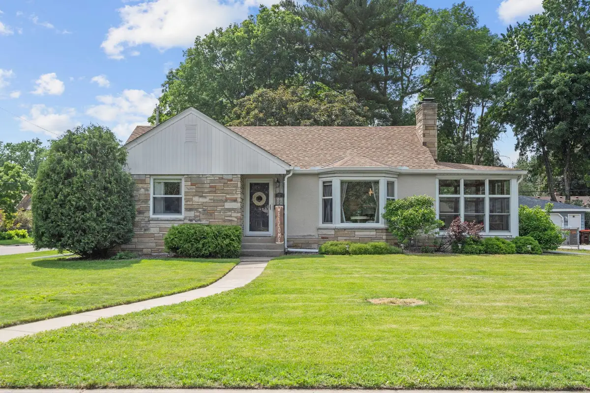 1871 Pascal Street, Falcon Heights, MN 55113 - #1