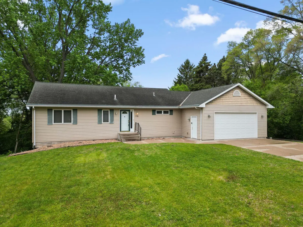 178 Minnesota Avenue, Roseville, MN 55113 - #1