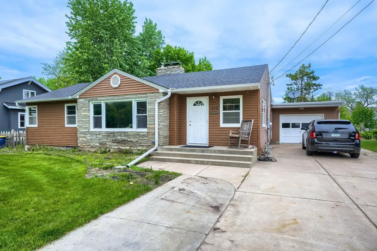 212 Woodley Street W, Northfield, MN 55057 - #1