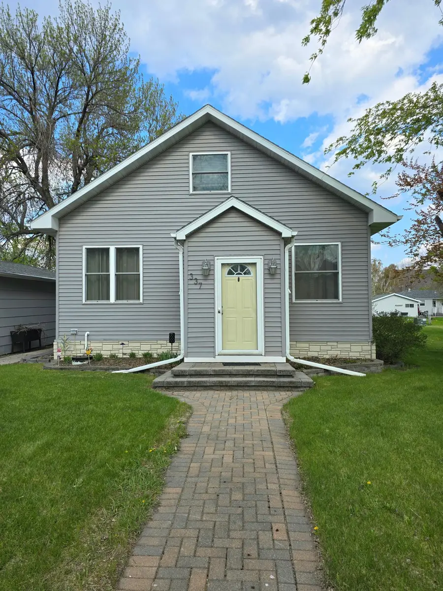 337 2nd Avenue E, Halstad, MN 56548 - #2